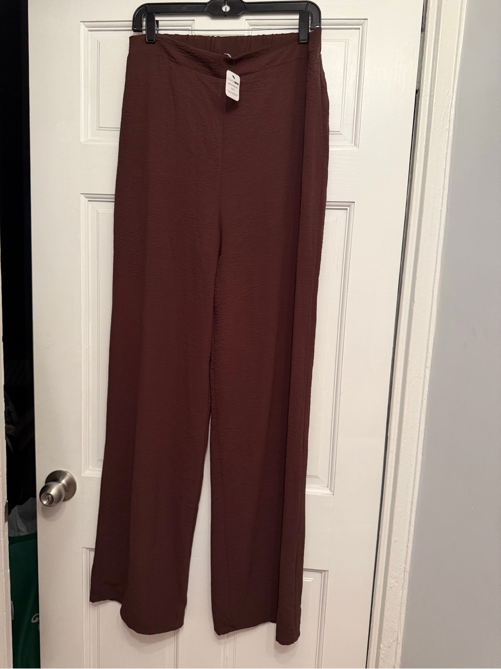 Fashion Nova Wide-Leg Pants in Chocolate